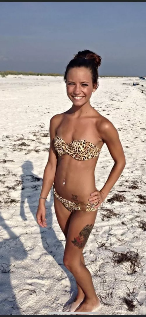 Upvote if you wanna pound my tiny lady