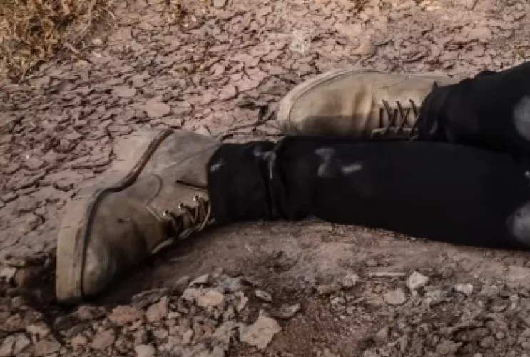 What style of boots are these? B