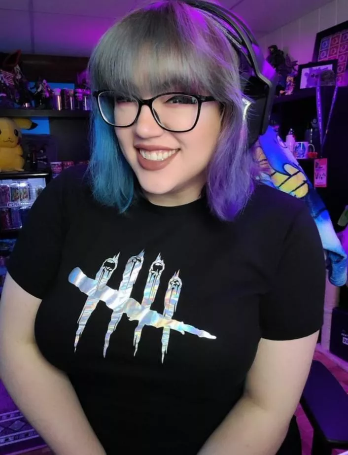 1 upv= 3 pics in your dm 1 comment=surprise