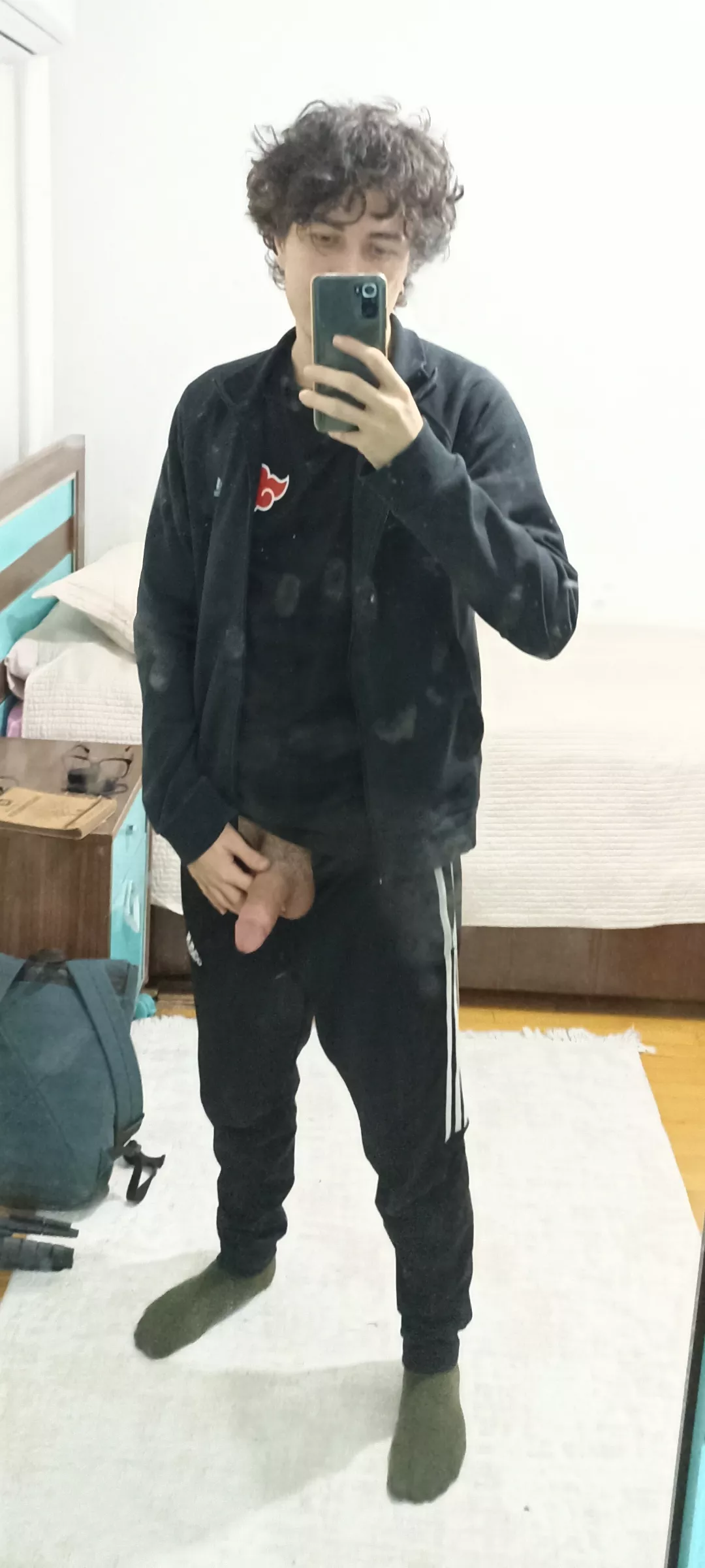 20, back from the gym who wants this sweaty boy