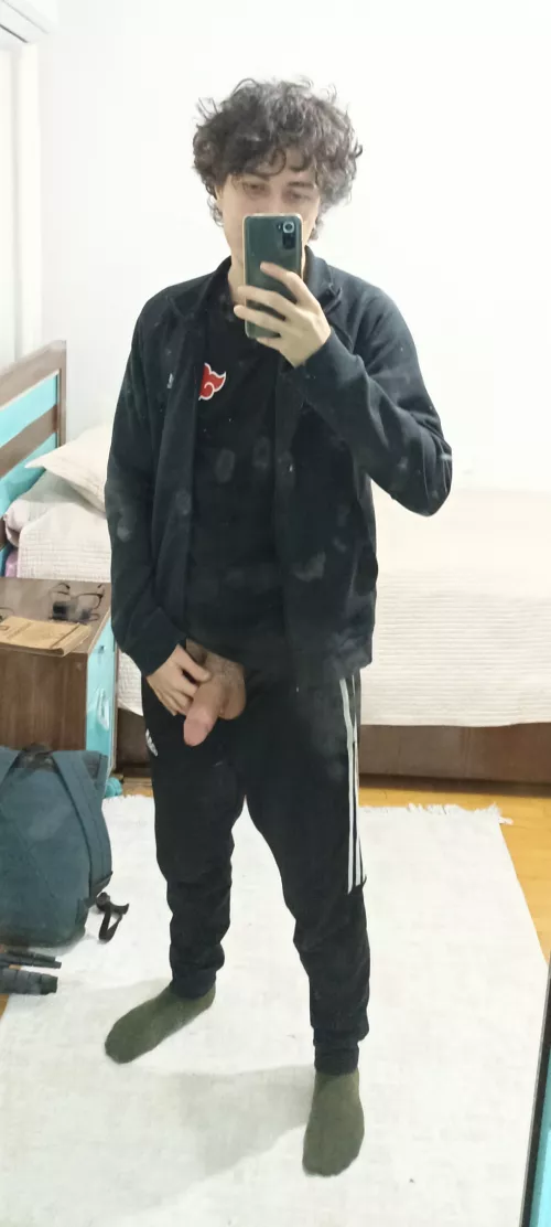 20, back from the gym who wants this sweaty boy