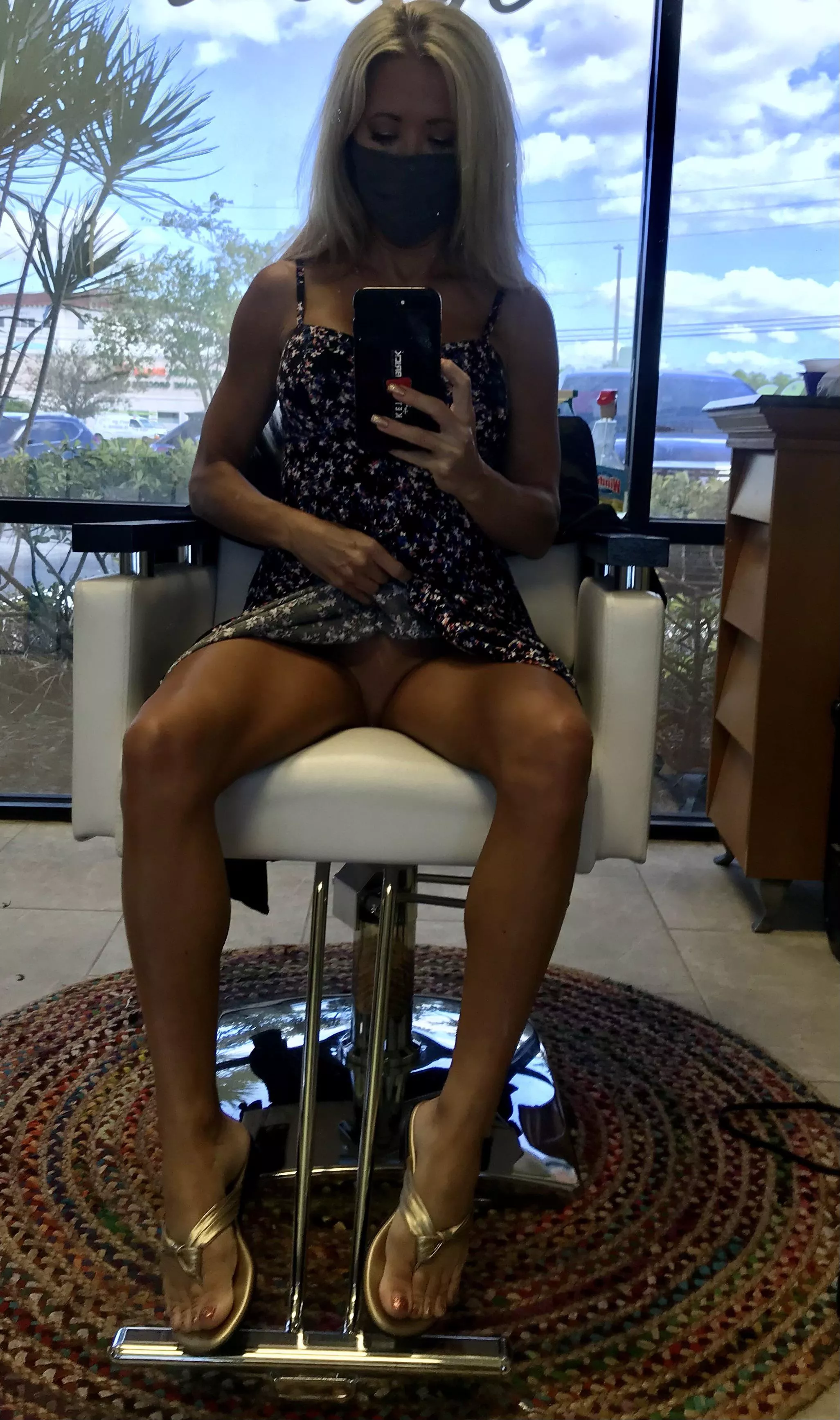 A peek under my skirt at the hair salon