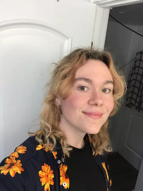 Anyone else struggling to make progress in Scarlet/Violet because they feel the need to run and pick up every potion filled pokeball they see?