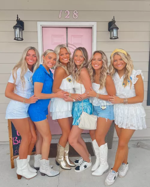 Apartment 128 - six blond college girls