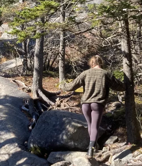 Ass in the wild :3 19F 4’11”