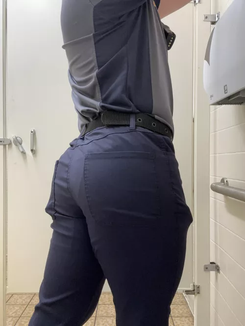 Ass looking good in them work pants.