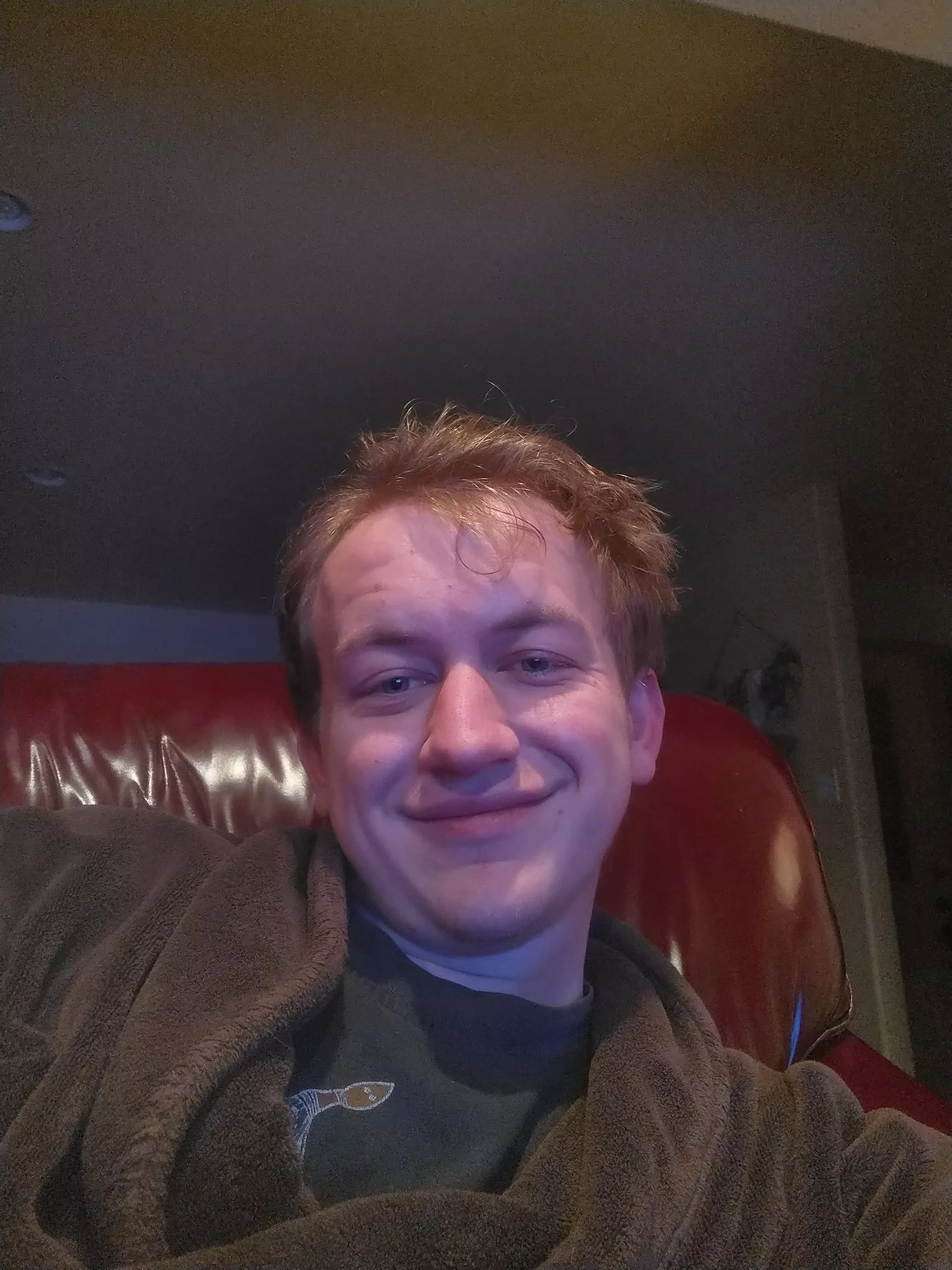 Been playing some new games I bought yesterday. 🤗. PM's open. 🤗