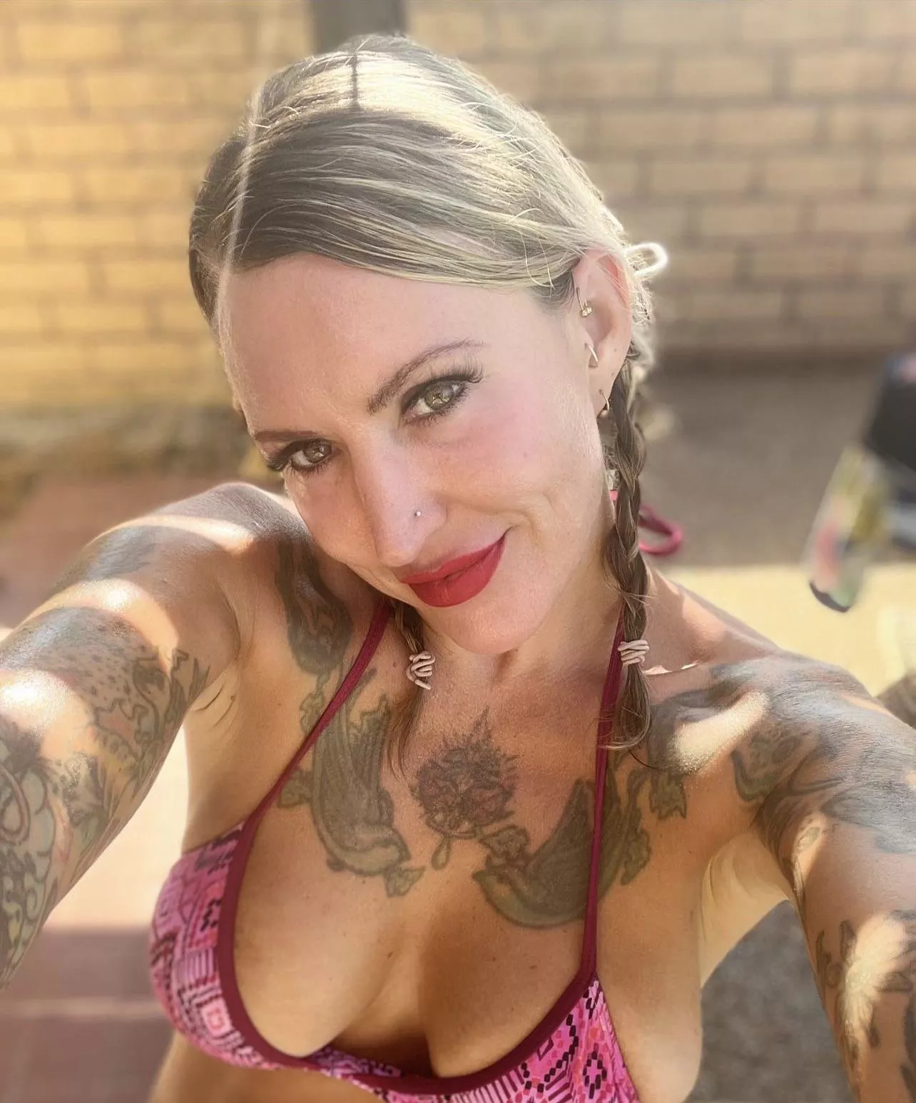 Bikini time all the time! What’s your daily uniform? Mom F/46