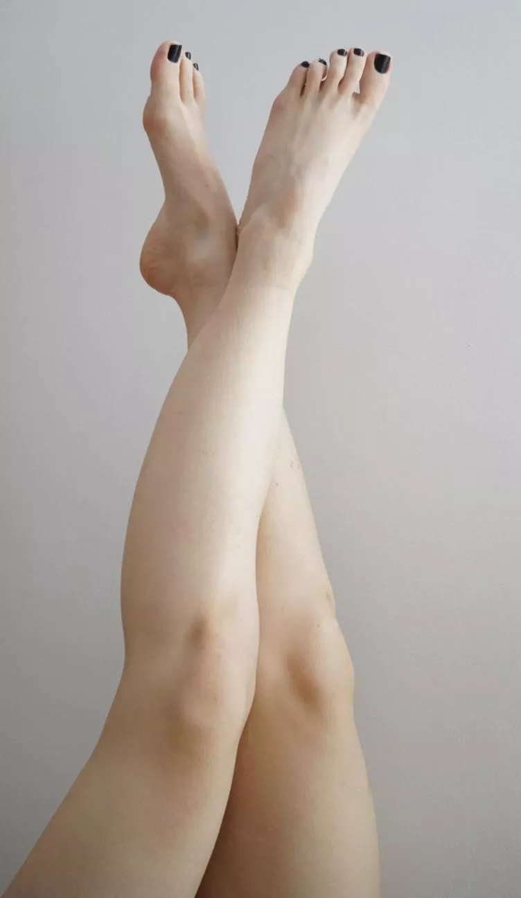 black is my favorite nail color