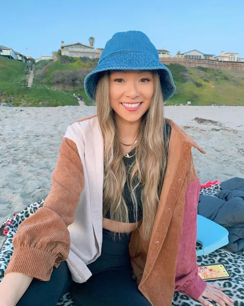 Bucket Hat Beach Day