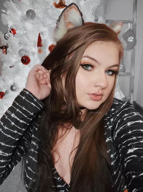 christmas? i’m more of a creepmas kind of cat