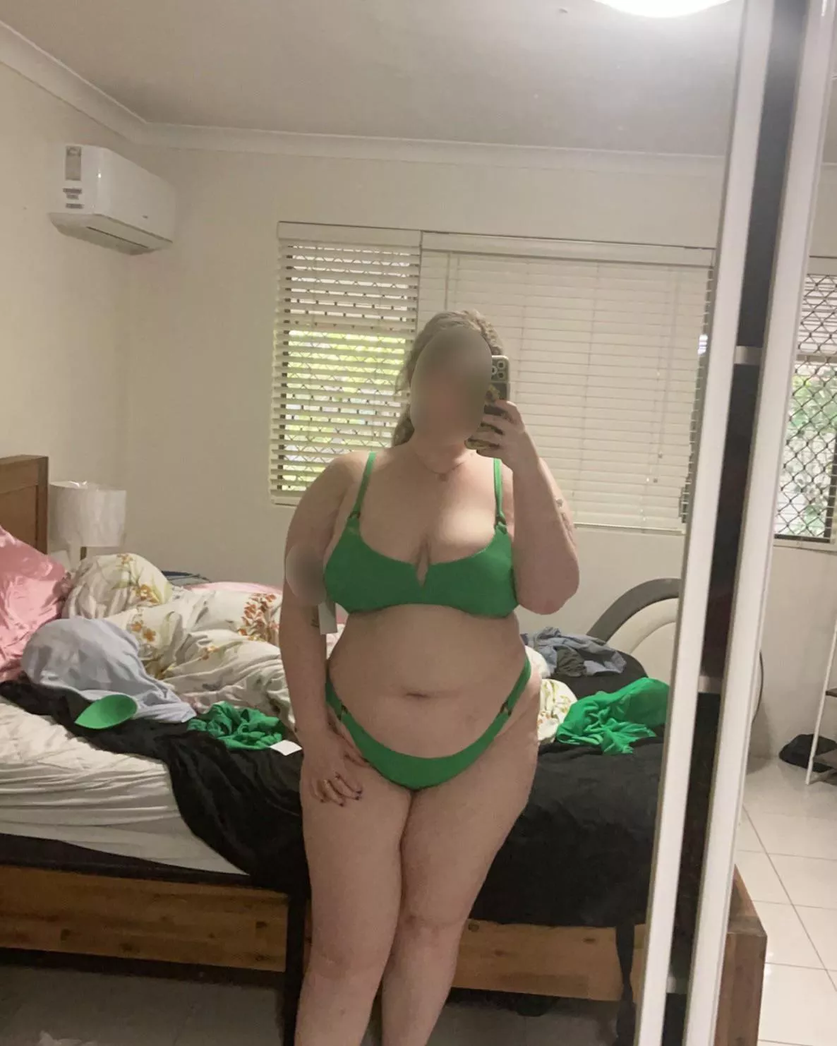 Do I look good in green? 🌶