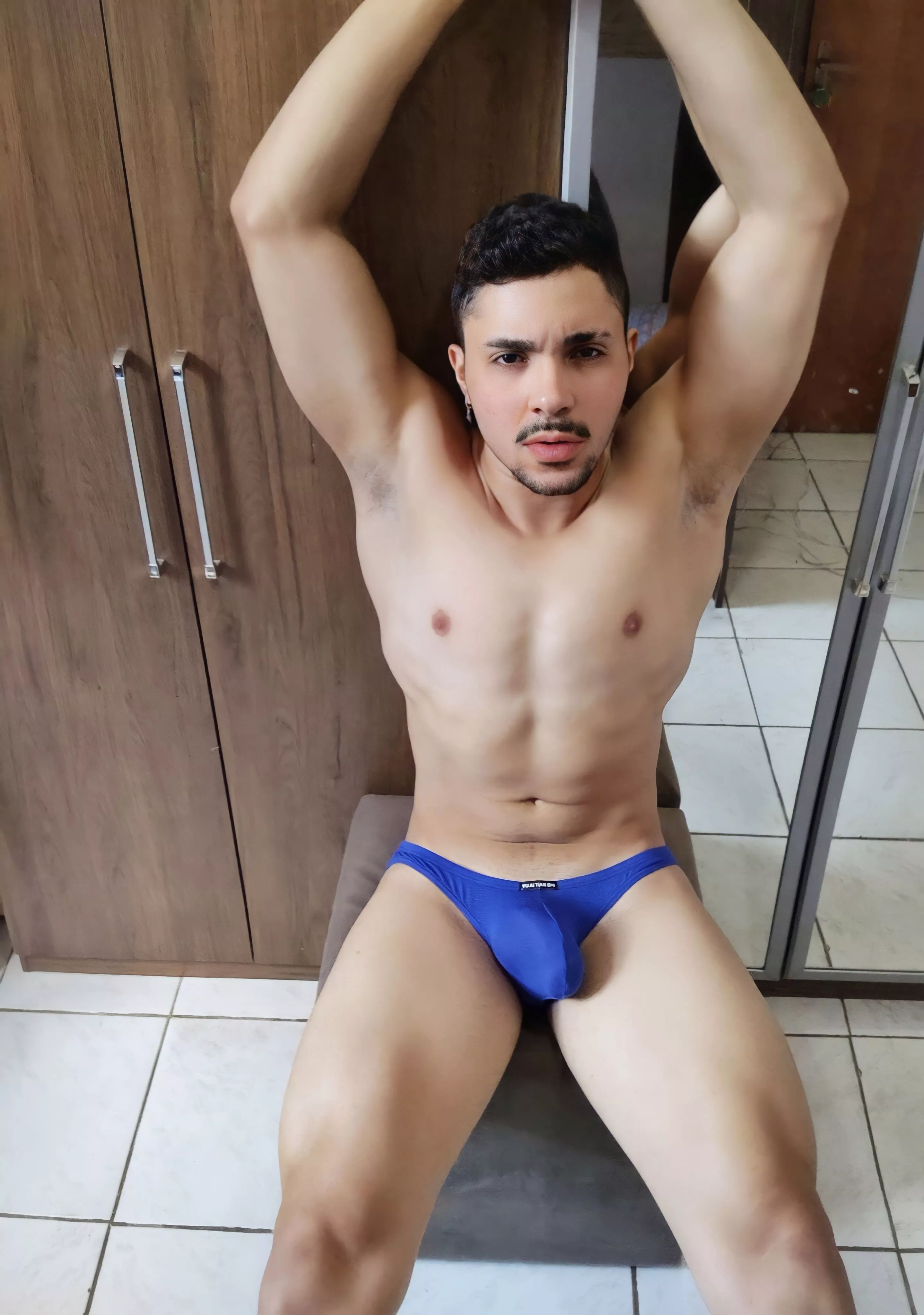 Do u like wet pics daddy? 💦