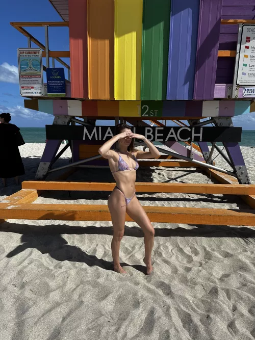 Do you like fit girls?