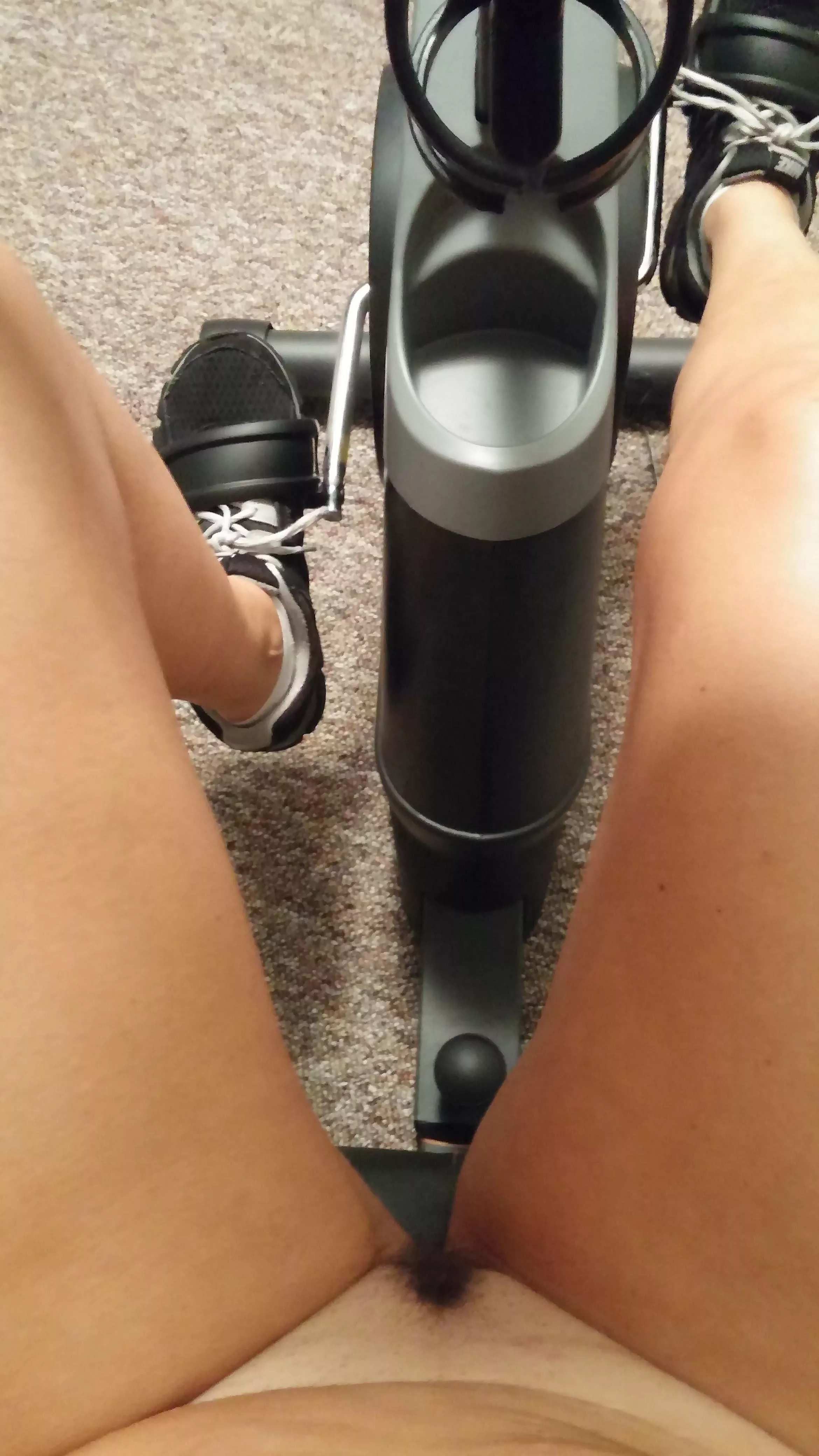 [f] leg days are better nakid