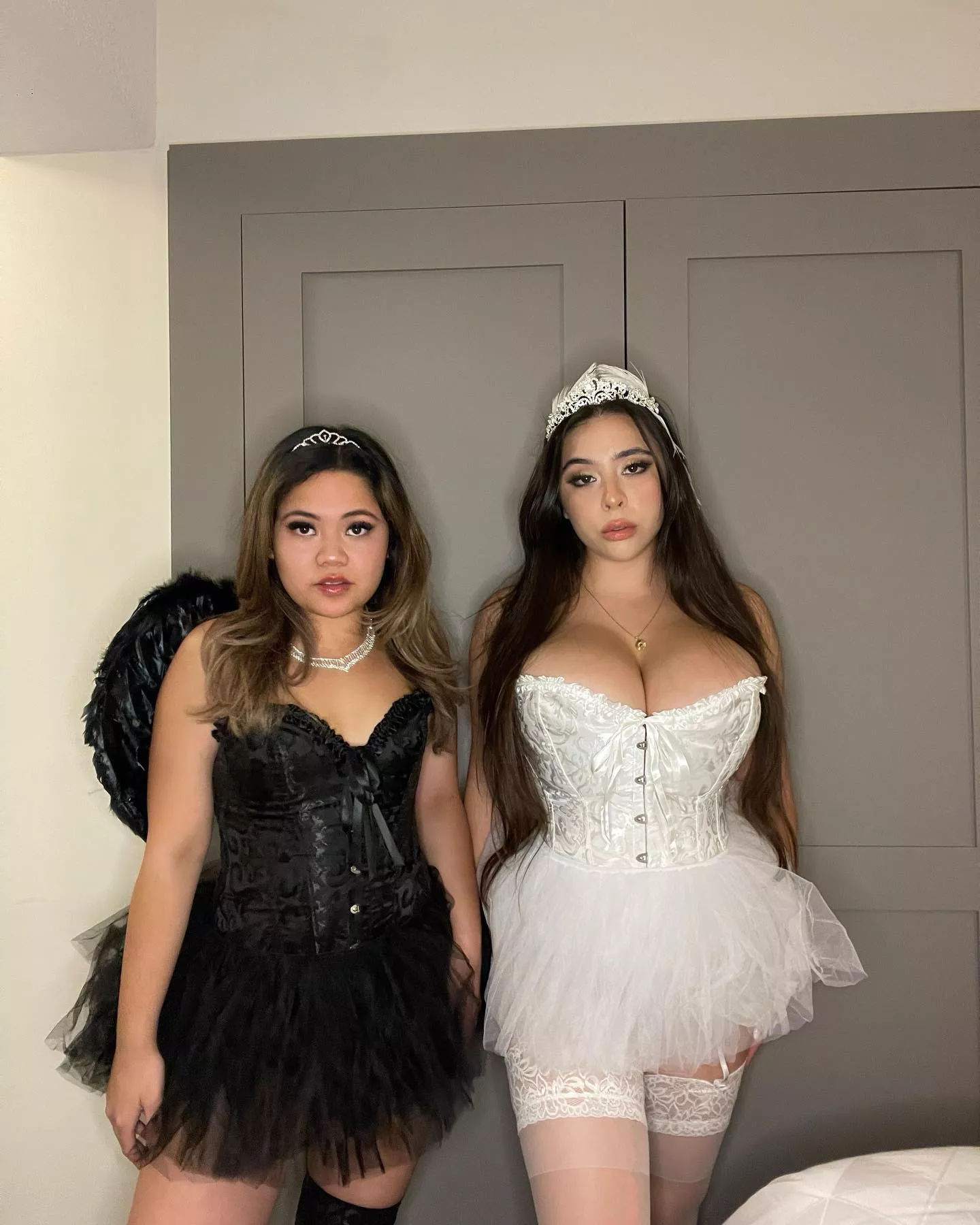 Feel the endless pain, locked in metal chain