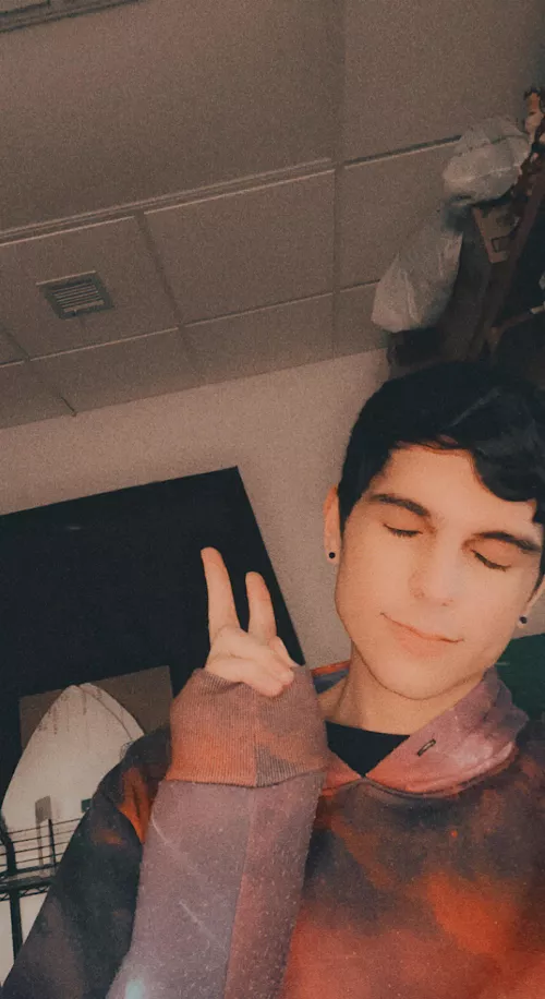 game with this lonely loser nerd pls ;-;