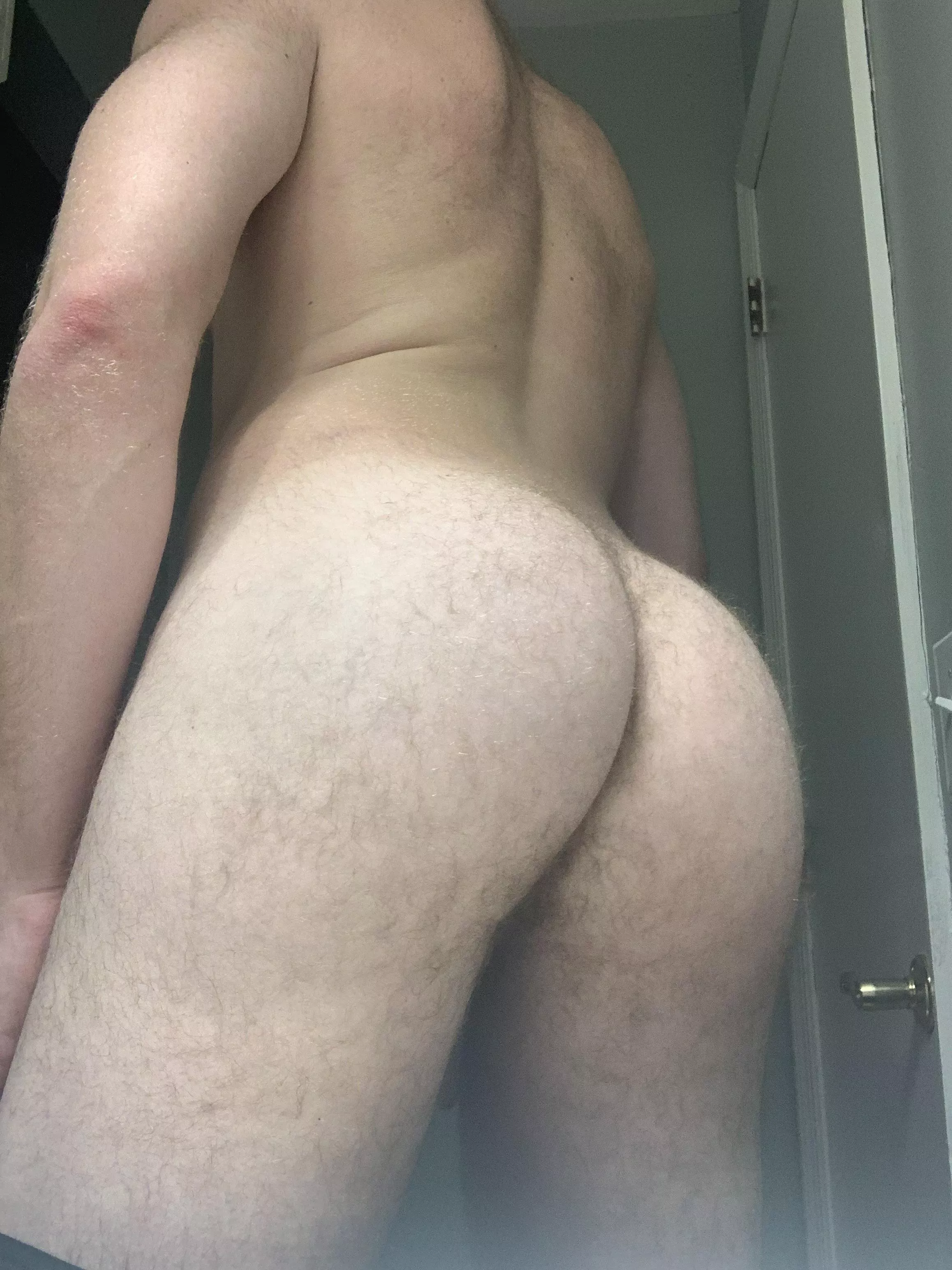 Get your 👅 in this ass 🤤