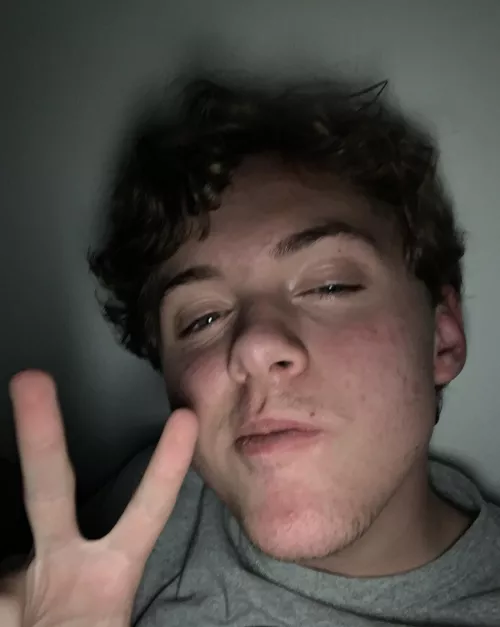 Hey! Looking for fellow Gaymers lol