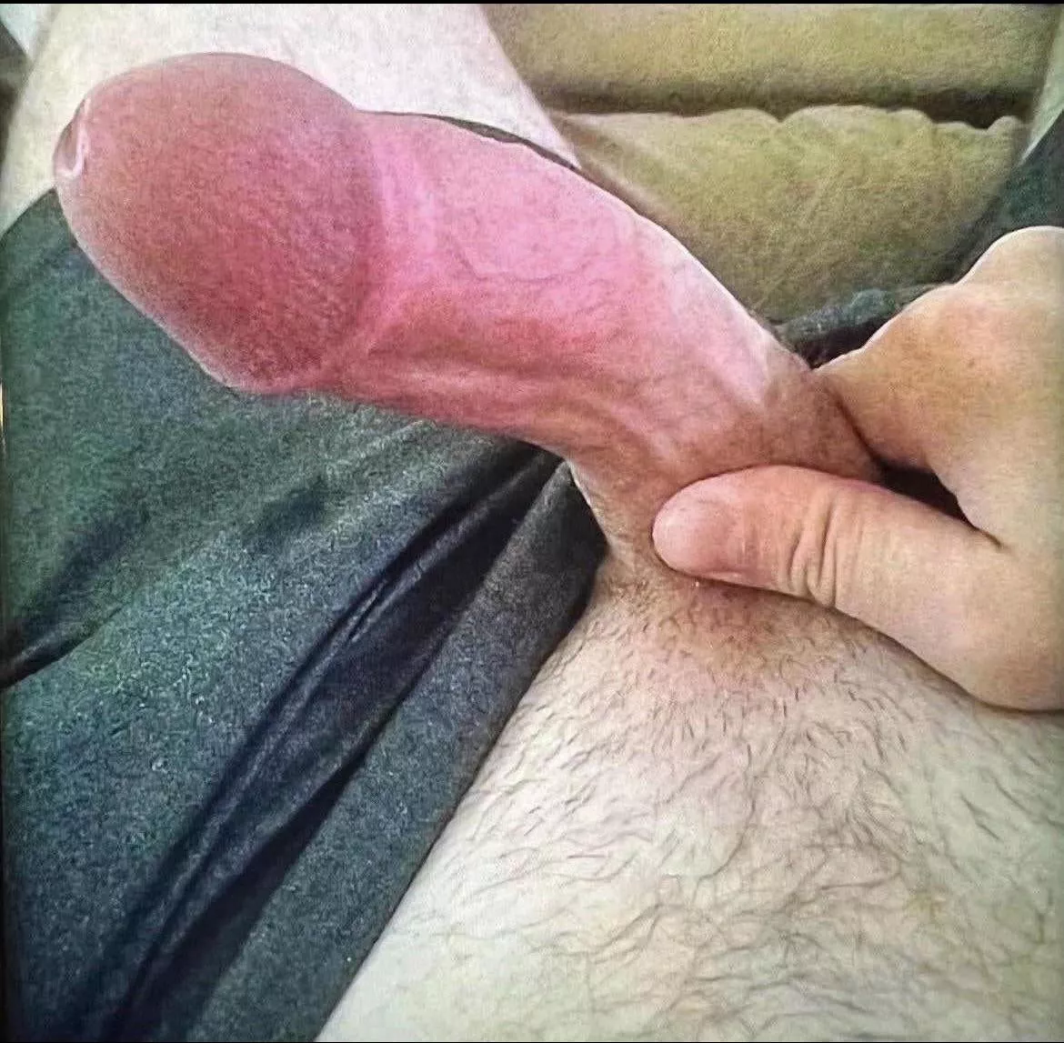 Hit me up with some cum pics or videos
