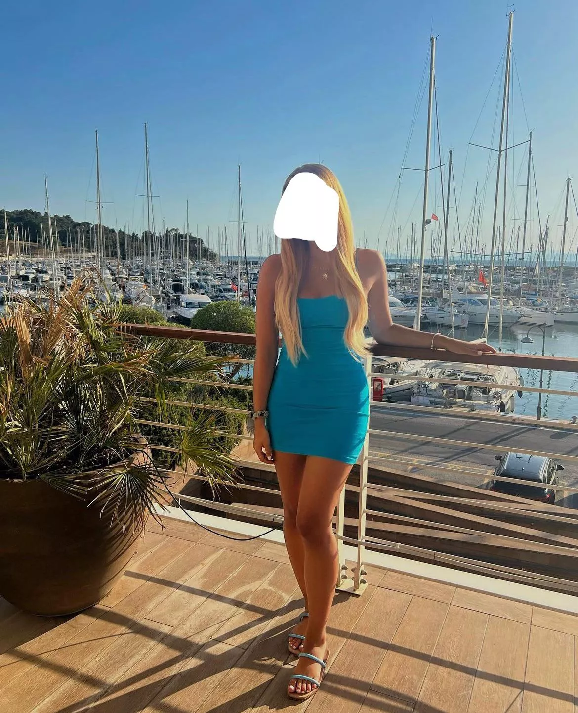 Hmu to trade gfs, must be similar and must send a sample! Uk++