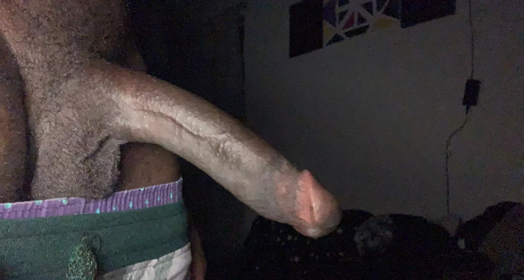 I love fucking big booty baddies with this dick (oc)