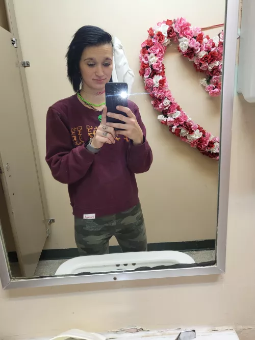 I love wearing leggings to work🥰