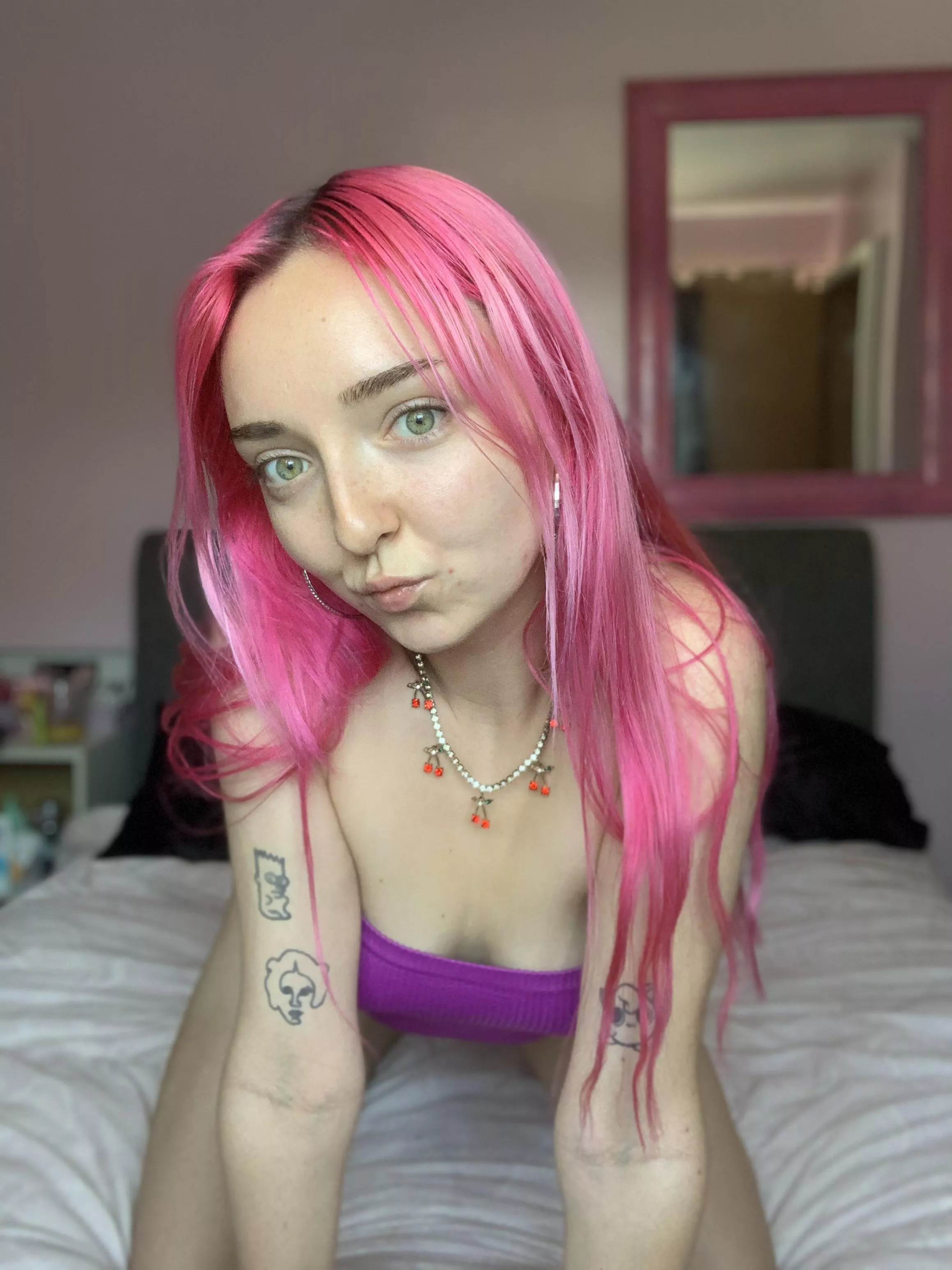 I miss my hair being this pink :(