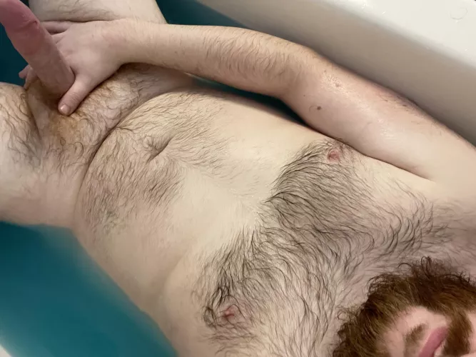 Join me for a bath? 👀