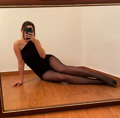 Little black dress 😈