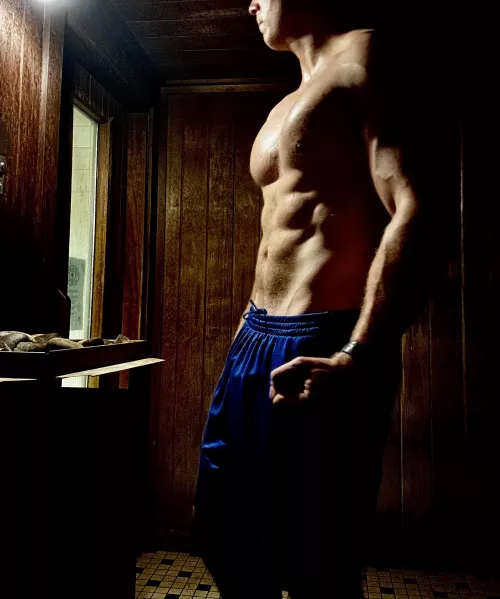 [m]ade it back to the gym after holiday parties all weekend