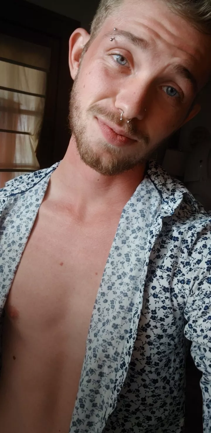 Missin my natural hair color. I love every one of you and hope y'all have a great day 😋