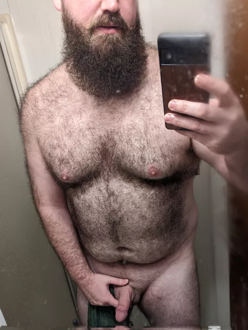 My beard is all oiled up, ready to start the day... I'd rather spend it like this though. 😏😁