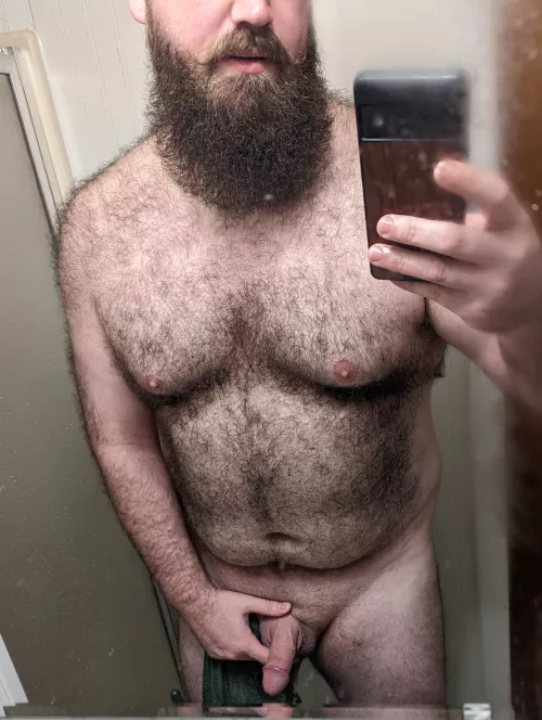 My beard is all oiled up, ready to start the day... I'd rather spend it like this though. 😏😁