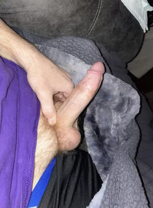 Need this meat sucked, natural pubes.