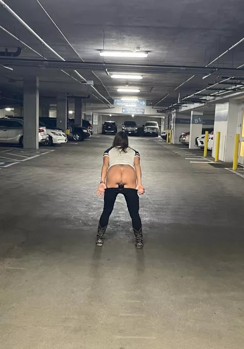 Parking Garage [F}