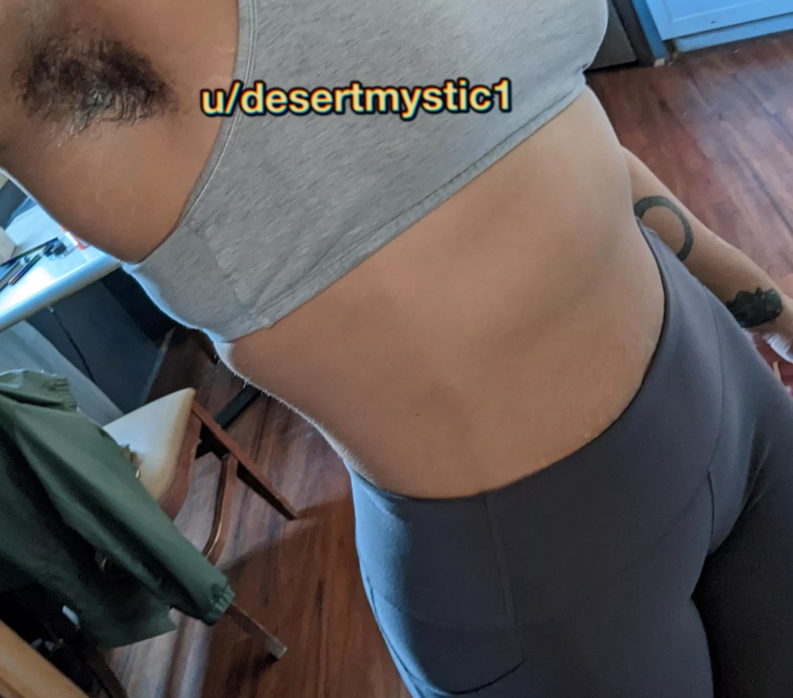 ✌🏼 popping in to drop off content, hello.