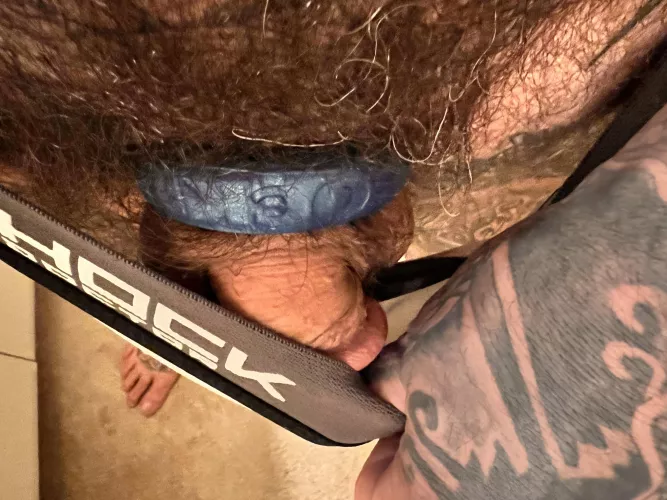 Some fresh workout and sweat pics for you pigs