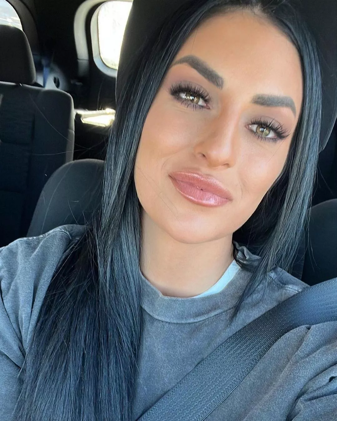 Sonya Deville