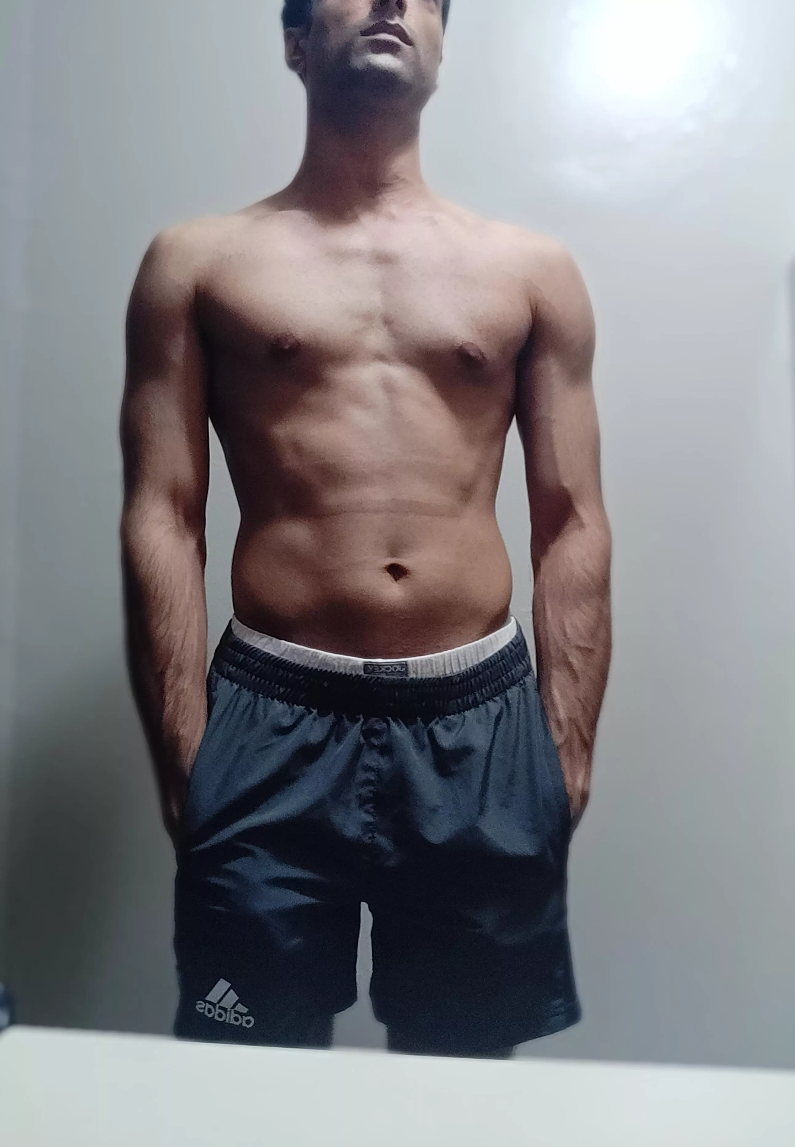 Straight 24M Philly Fit, Athletic, Attractive, Clean. Inexperienced looking to join a new couple. Must be verified.