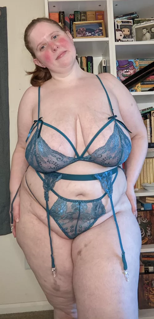 teal is a fav color of mine. hope I've made it one of yours as well