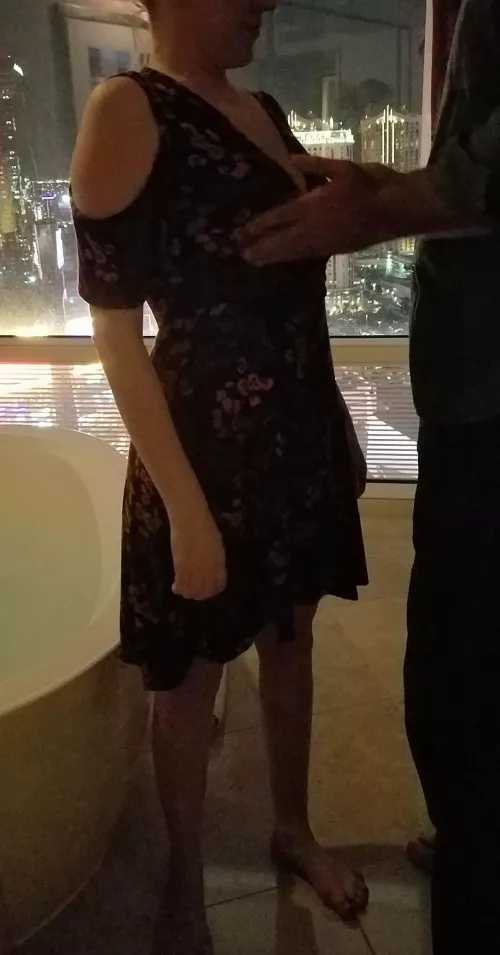 The tall handsome Vegas stranger getting his first feel of my body.