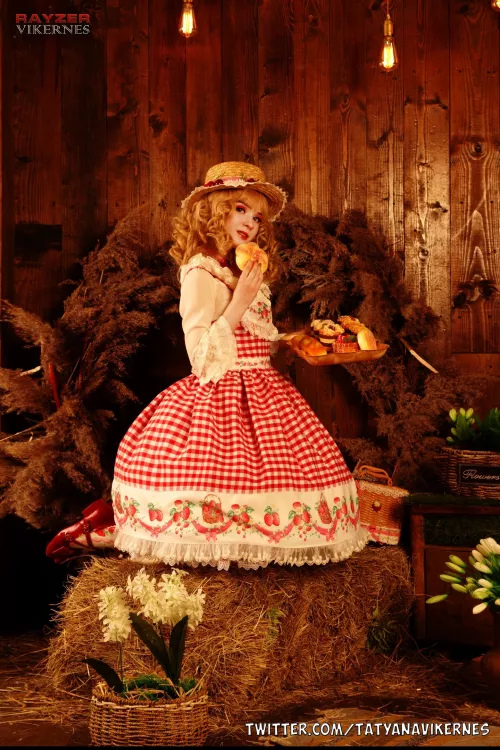 The Victorian Lolita does not lose its charm