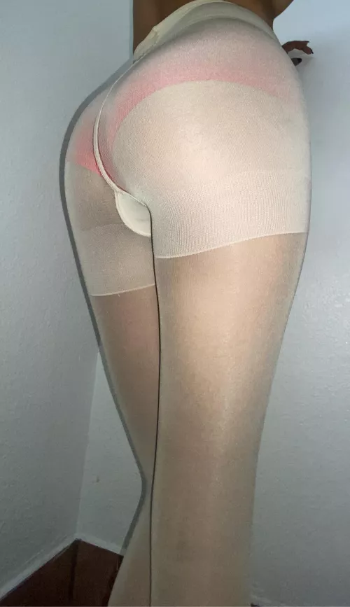 Tights are too cute