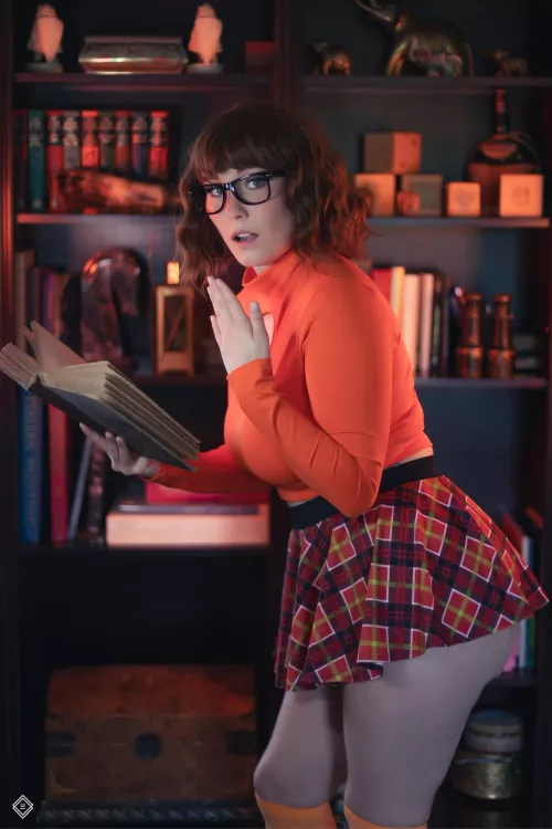 Velma Dinkley [Self]