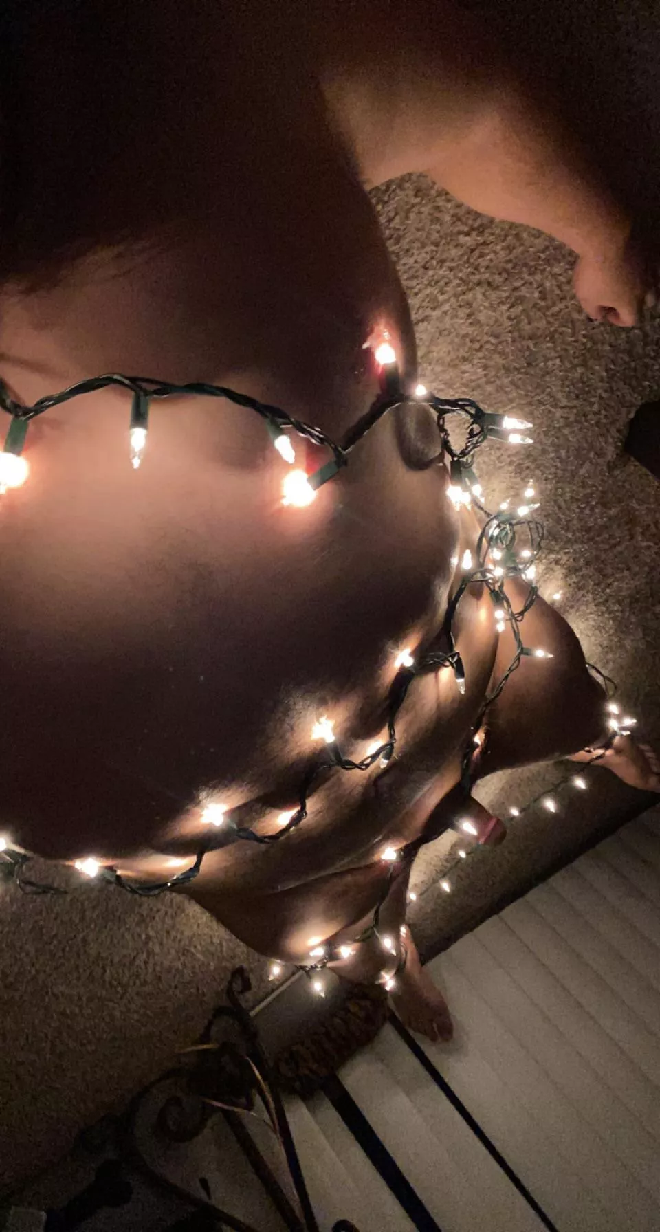 Was feeling the Christmas spirit, let me be the reason your internet bill is so high. I am what you have been craving after all. 👅