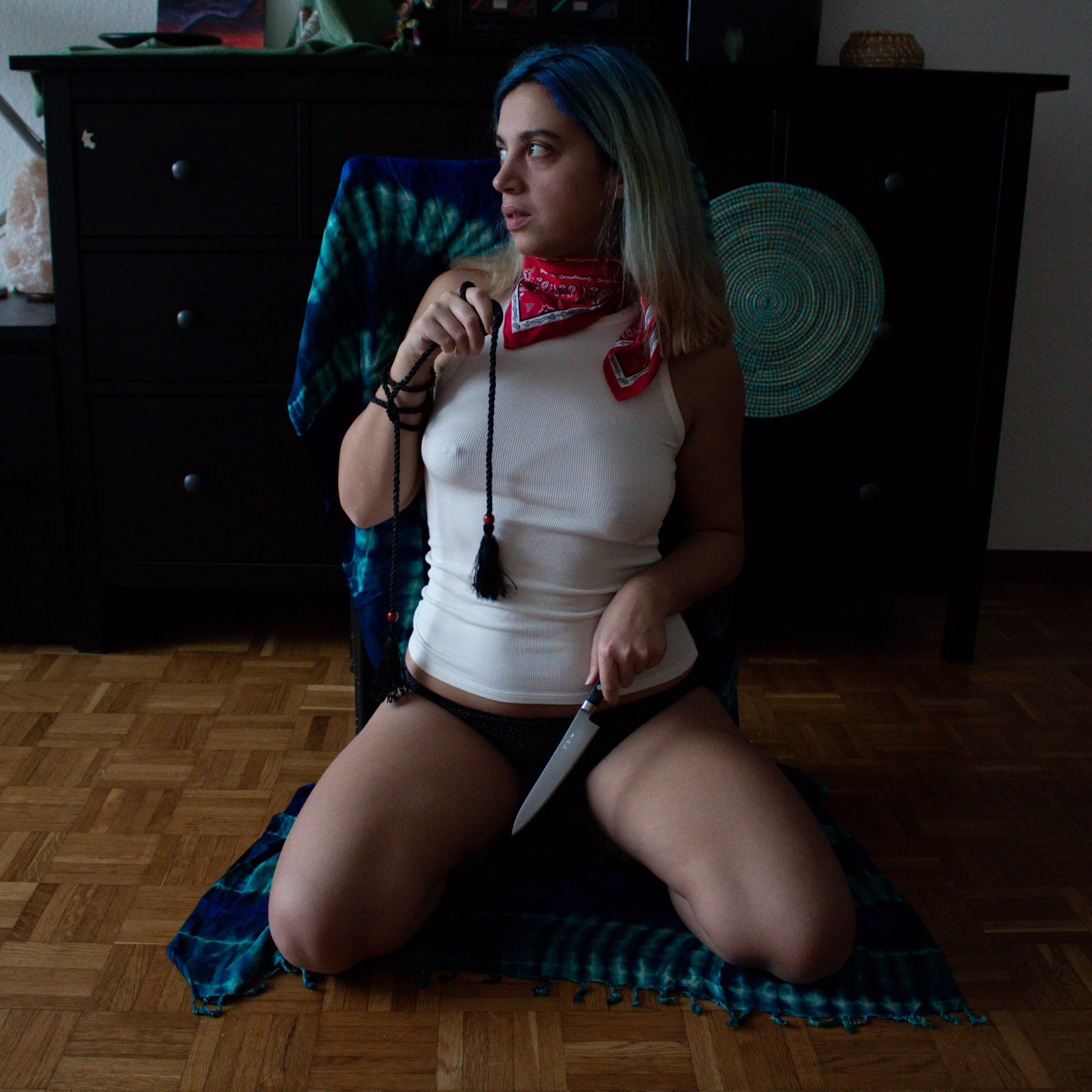 Would you dare approach my thighs