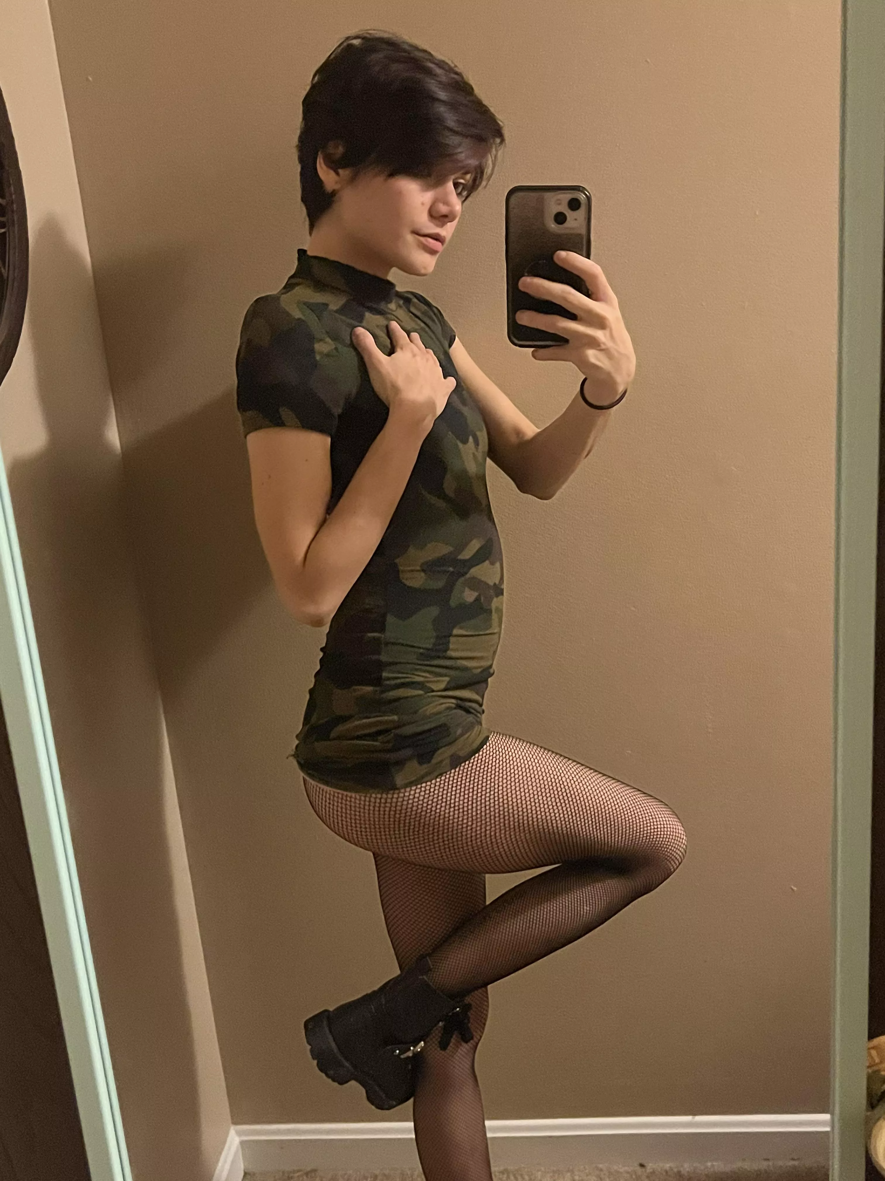 would you make me put my panties on before we went out?what if I said no 🙄😉