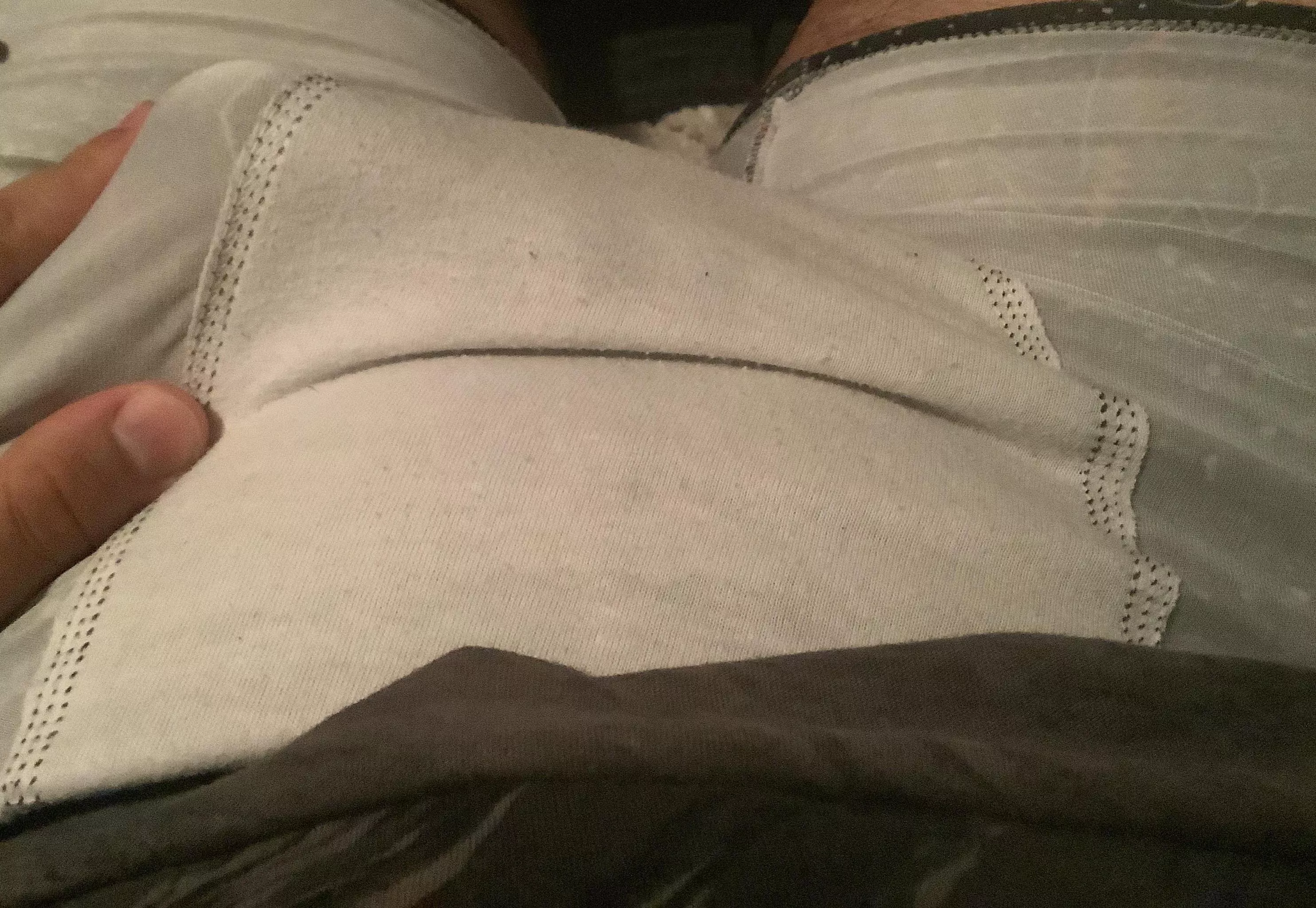 22m curious to compare with guys who are unexpectedly small or big