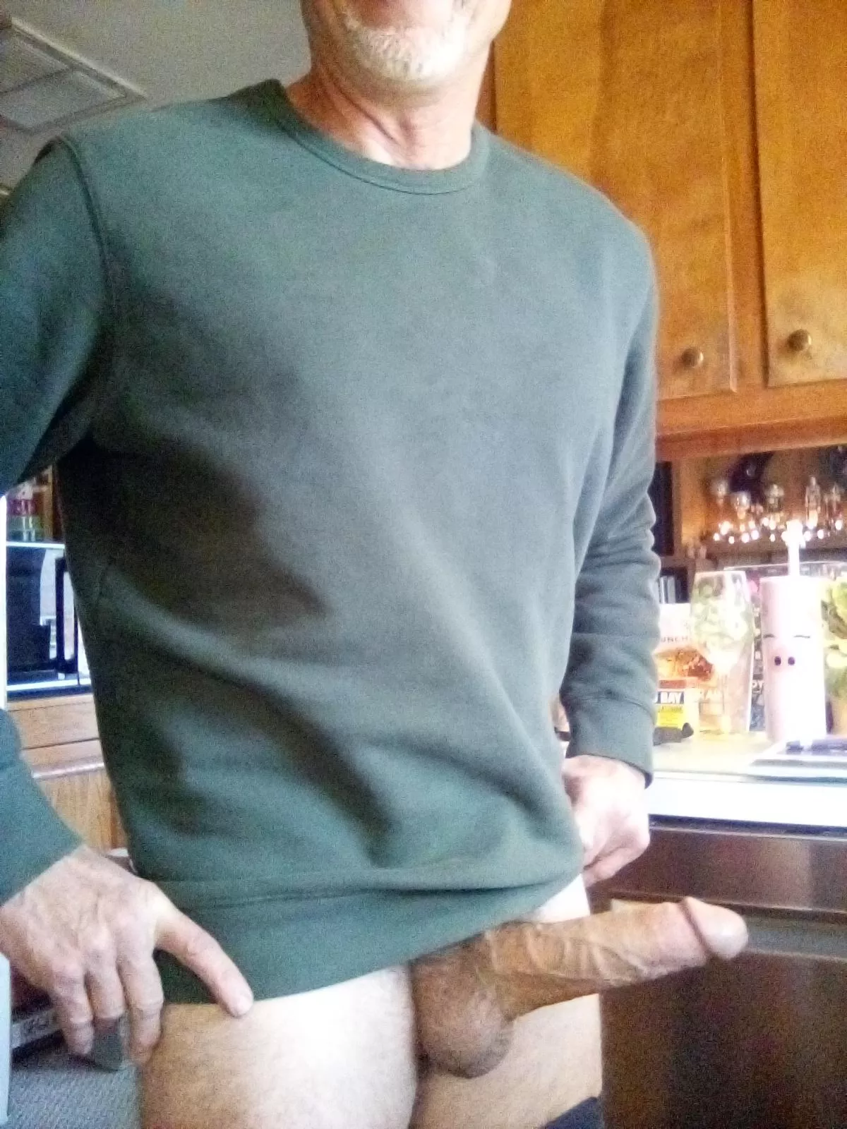 (62) Got a little chilly do I put on a sweatshirt!